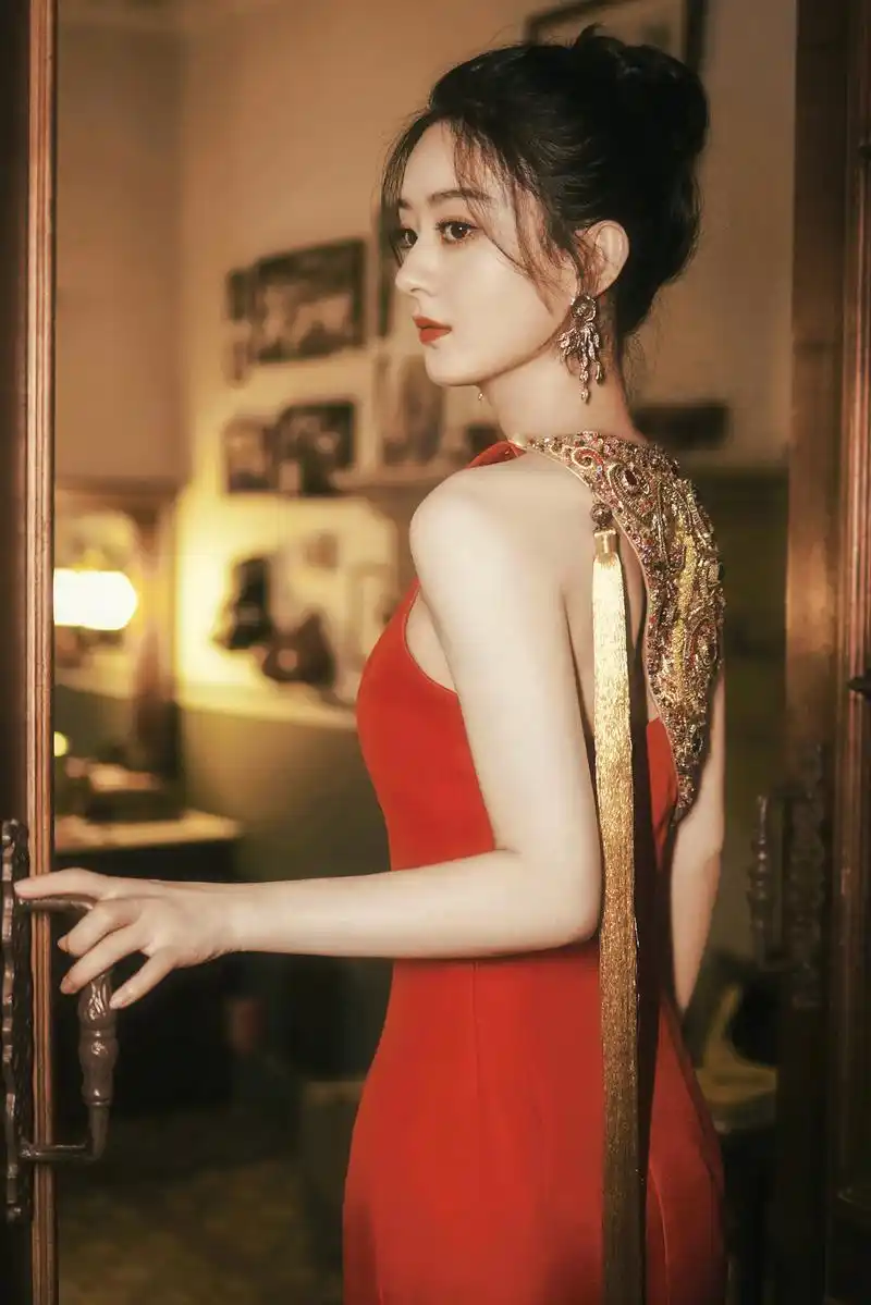 一组红衣77赵丽颖