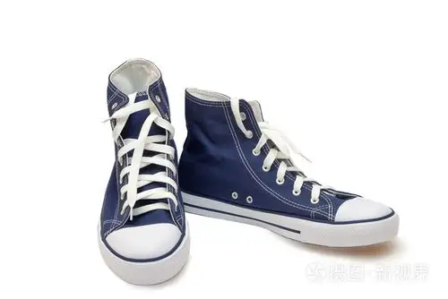 运动鞋-白色背景上的男式运动鞋