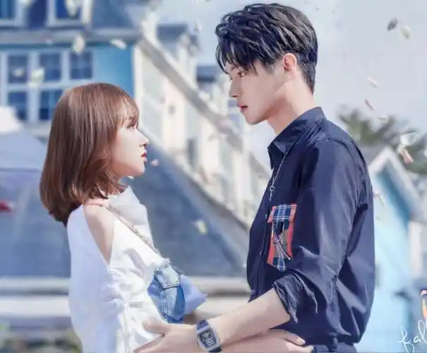 才定档,许凯新剧又被传,合作"85后"顶流小花|许凯|宋茜|你微笑时很美