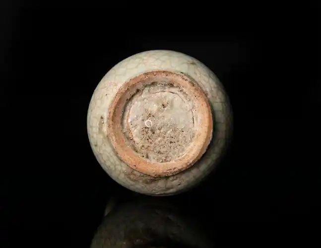 元明时期-哥窑双衔环耳瓶