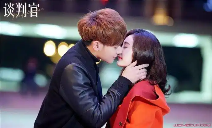 黄子韬和杨幂什么关系扒一扒杨幂黄子韬的一些嗳味举动