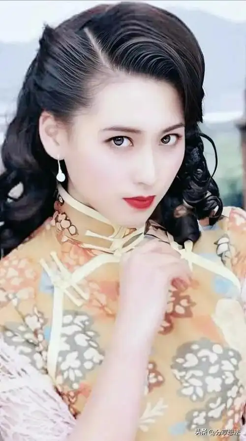 宁丹琳明星壁纸