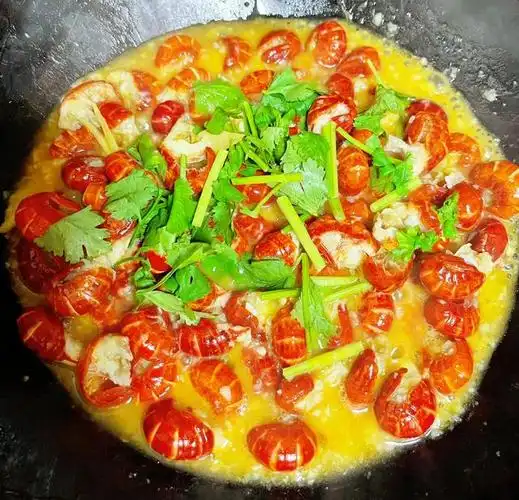 蒜蓉龙虾尾的家常做法视频(蒜蓉龙虾尾的家常做法简单) - 乐哥常识网