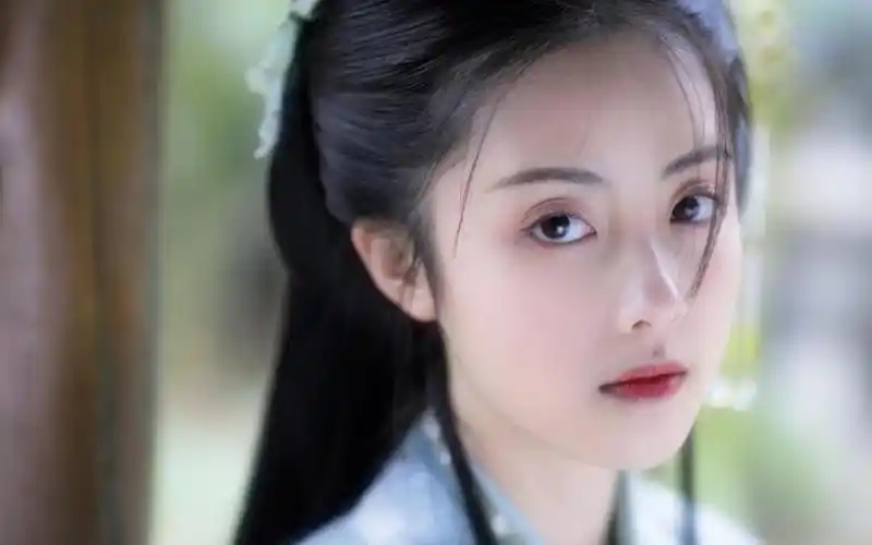 章乐韵唯美古风仙气迷人写真_明星电脑壁纸-壁纸族