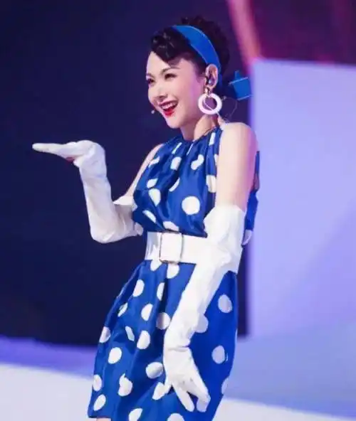 从"大山里的黑珍珠"到歌手出道,吉克隽逸都经历了啥?