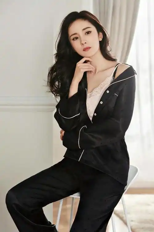 杨幂身材有多好当看到未修图下的她网友我没看错吧