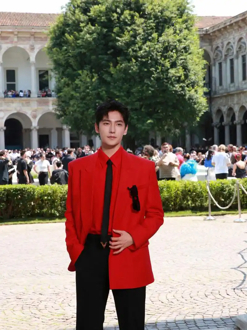杨洋# #米兰时装周