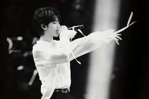 严浩翔和舞台 天生就是绝配