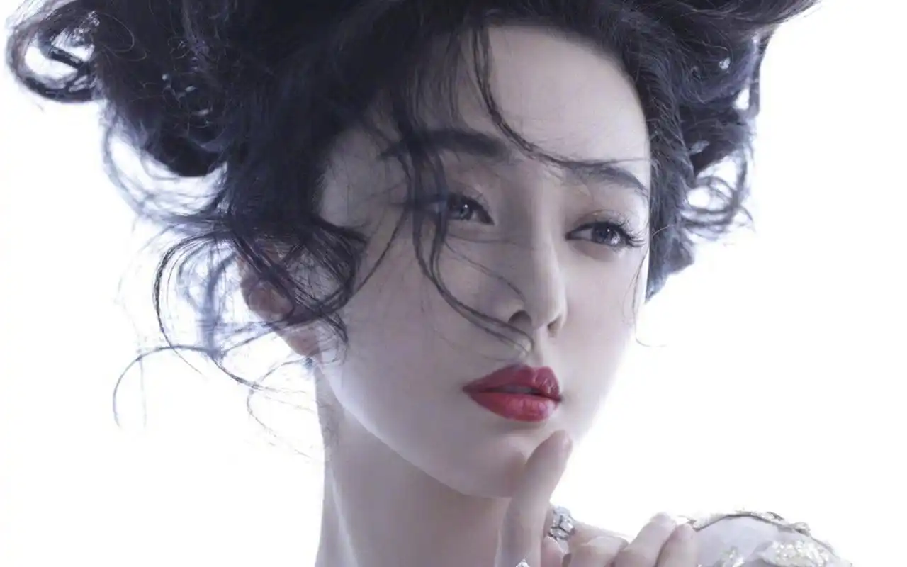 范冰冰美艳迷人性感写真图片桌面壁纸