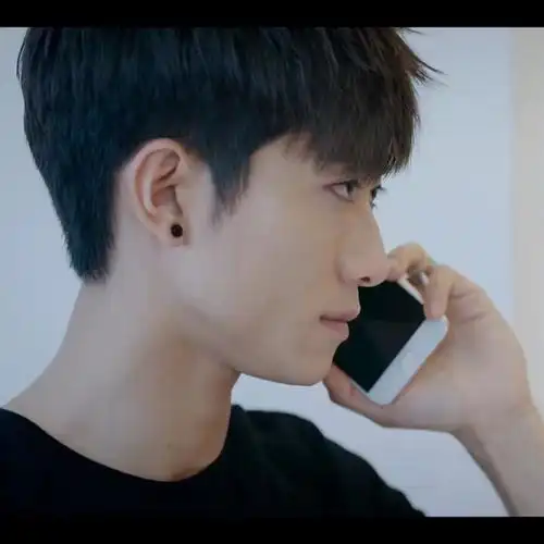 微信头像张一山