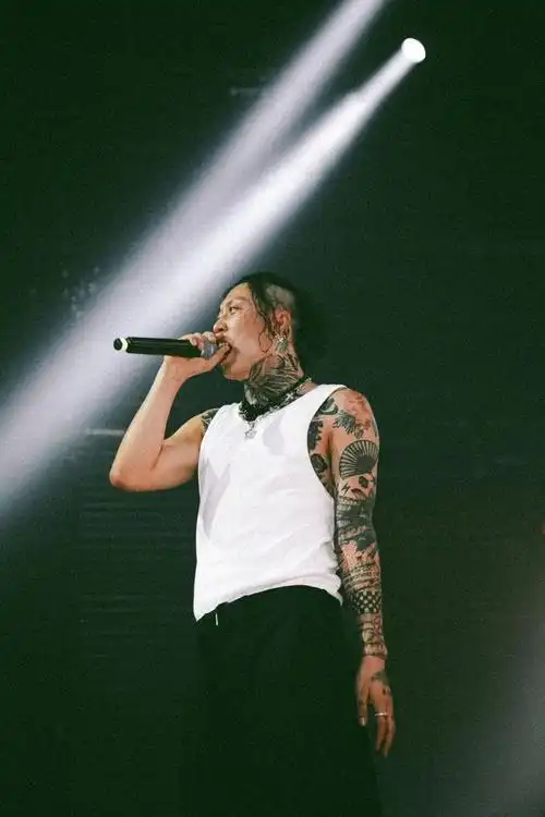 众多rapper为灾区捐款!psy.p竟惨遭嘲讽?|地震|大地震|援助_网易订阅