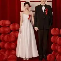 法式缎面轻婚纱森系气质简约白色领证登记小白裙吊带订婚礼服裙女