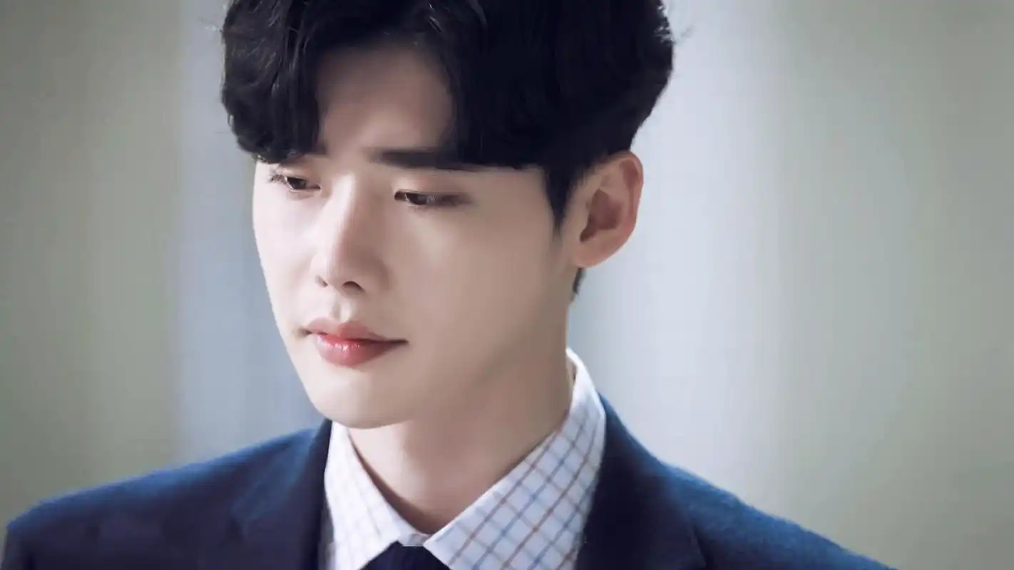 《当你沉睡时》李钟硕帅气剧照图片壁纸高清大图预览1920x1080_日韩