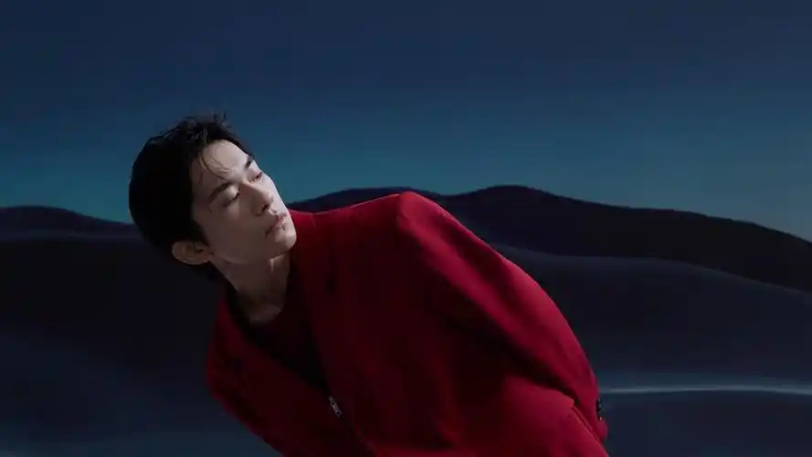 小鲜肉易烊千玺时尚酷帅写真,高清图片,电脑桌面-壁纸族