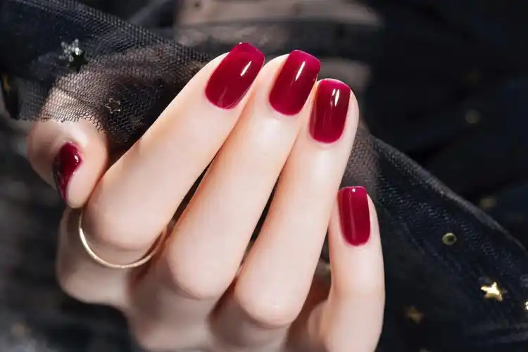 车厘子裸色美甲指甲油