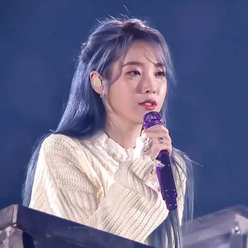 iu演唱会##iu头像无水印