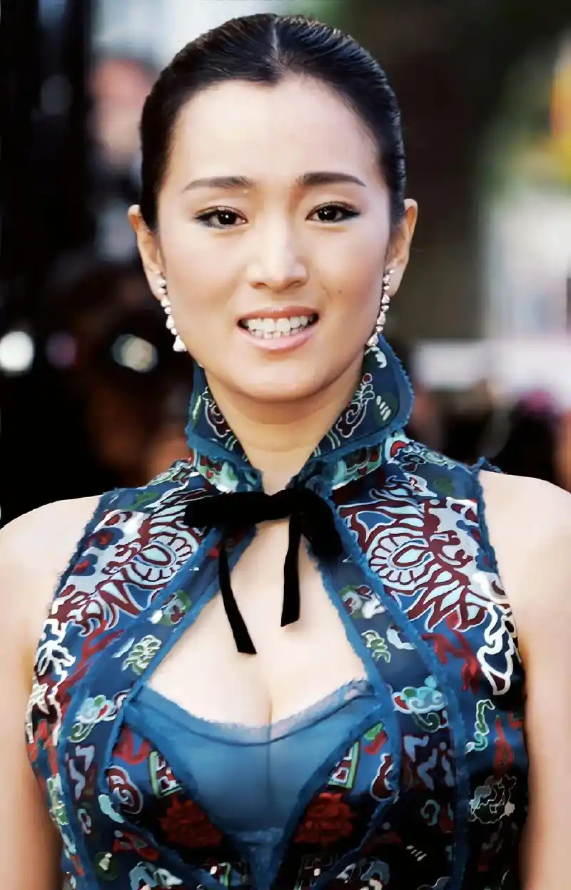 旗袍美人——巩俐.