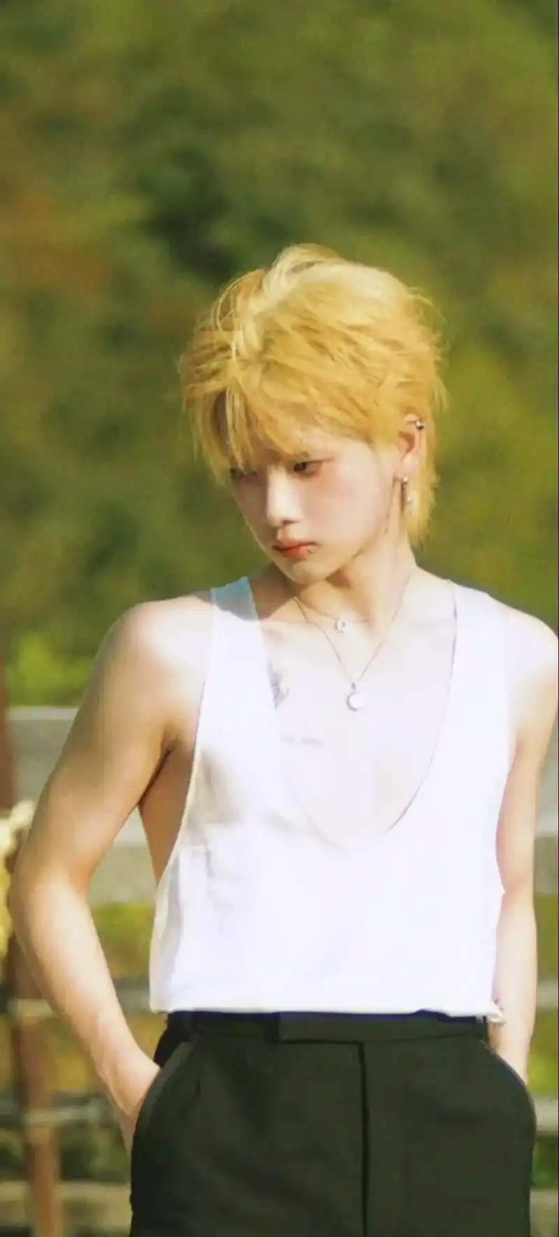 周震南绝美壁纸.太帅啦 又有新壁纸换啦#周震南#周震南壁纸