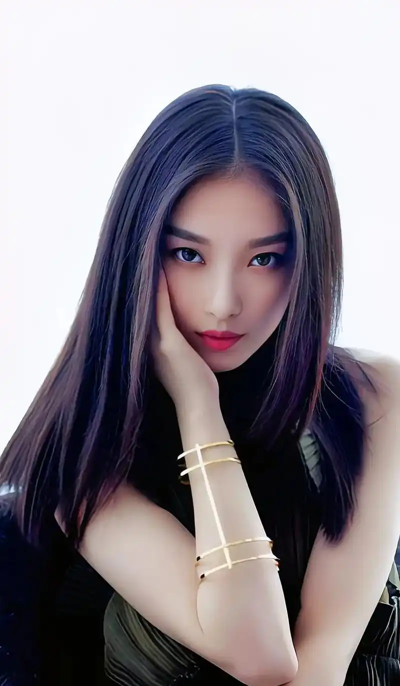 倪妮,1988年8月8日出生于江苏省南京市,中国内地女演员, - 抖音