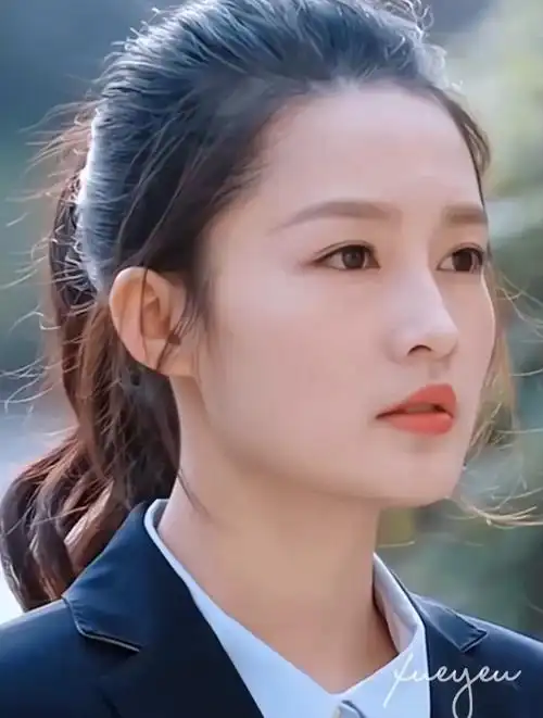 李沁,可爱的颜值,精致的脸庞惹人爱