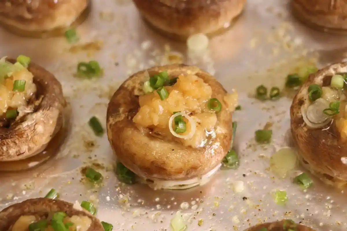 超简单零失败烤蘑菇,原汁原味,鲜嫩多汁!这道菜非常适合新手做 - 抖音