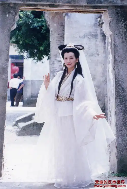 赵雅芝 饰 白素贞