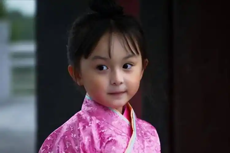凭借"小芈月"一角火遍全国,孙俪想认她当干女儿,如今怎么样了_刘楚恬