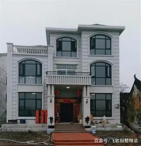 农村盖这样的小别墅倍有面子,屋主:上门相亲的姑娘踏破了家门