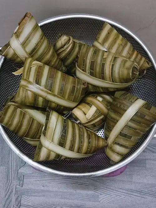 裹出来的粽子颜值杠杠满满一大盘米