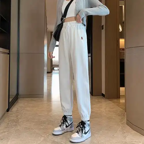 白色运动裤子女宽松束脚2021春秋夏薄款显瘦ins潮小个子休闲卫裤_叶子