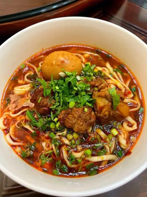 香辣红烧排骨面😋