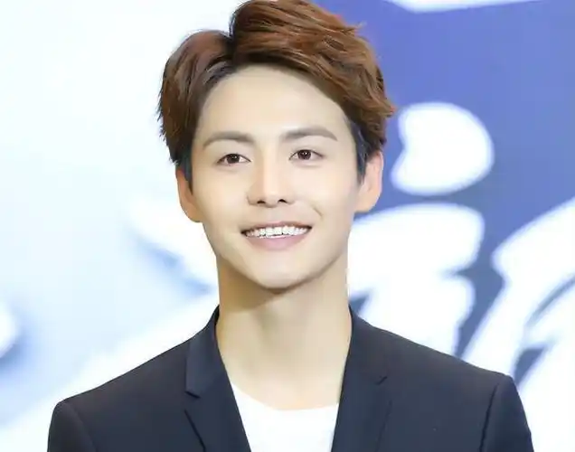 这一次不留恋娱乐圈不争不抢的马天宇终于上道了