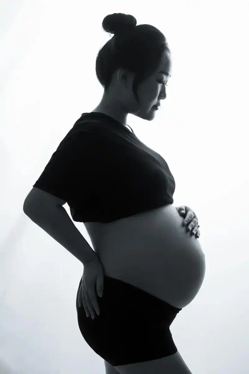 孕妇照,从来不是为了那几张照片,而是送给十月怀胎艰辛的自己, - 抖音