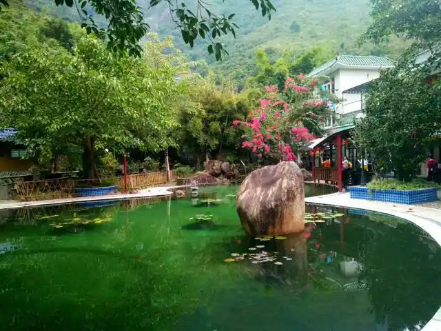 "仙人"之村——汕尾海丰莲花山度假村