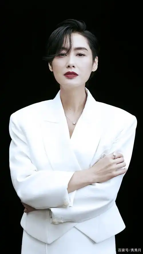 中国香港女明星:朱茵