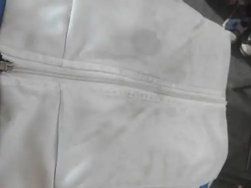 我的校服很脏,怎样才能洗干净?