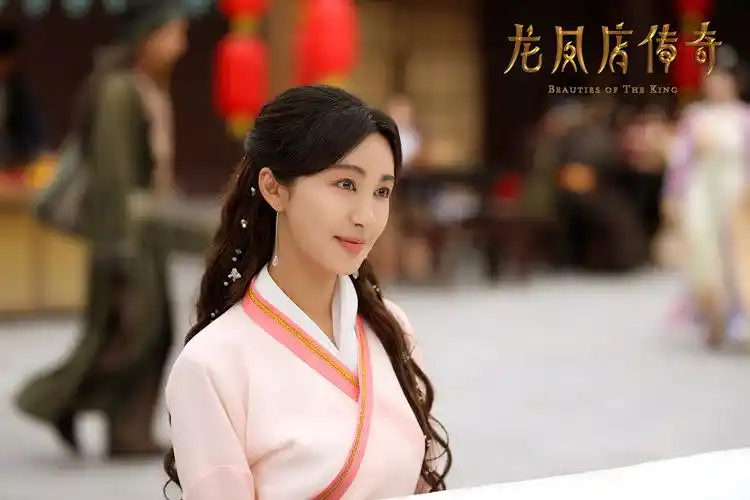 李菲儿龙凤店传奇剧照高清图片