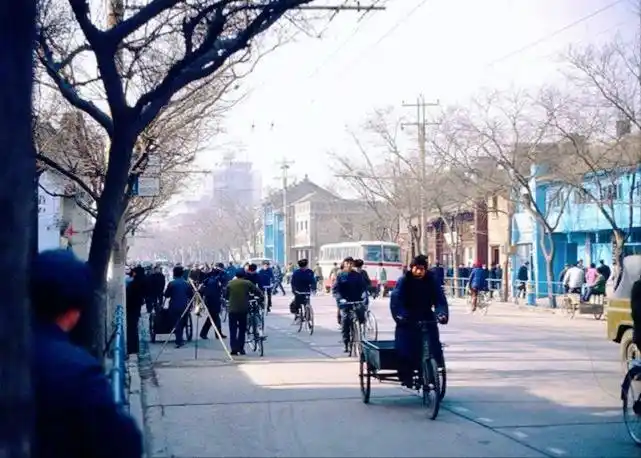 2001年西安黑社会郑卫国入狱刑警队被求情电话打爆结局如何