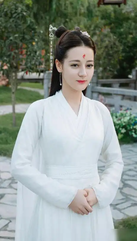 明星造型有多重要迪丽热巴的两部古装剧观众评价却截然不同