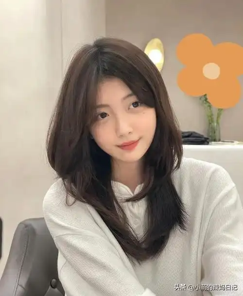 脸大,脸圆的女人,这3种"发型"不要留!显胖不说,还特显老