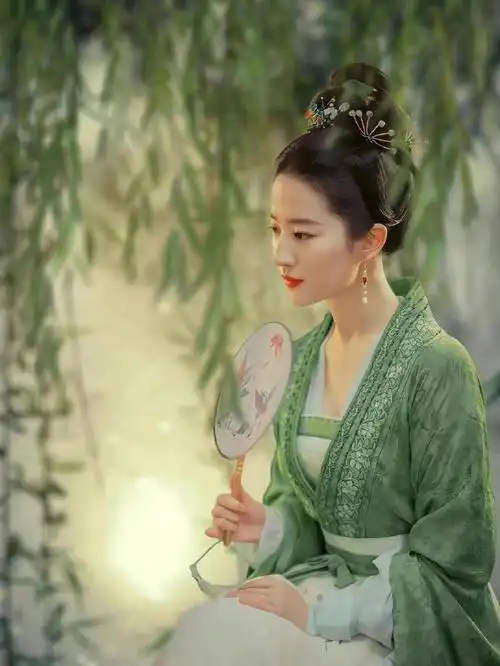 刘亦菲宋代绝美古装服饰集