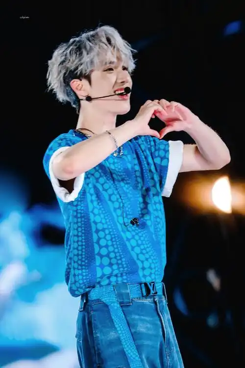 严浩翔演唱会造型