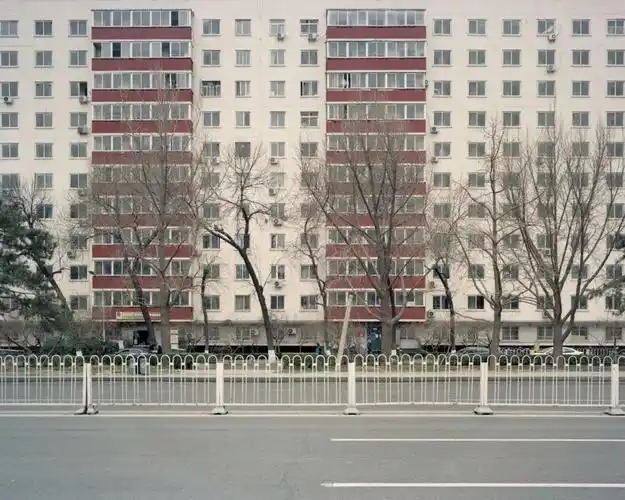 存活40多年的危楼屡次被拆毁后竟成北京特色建筑