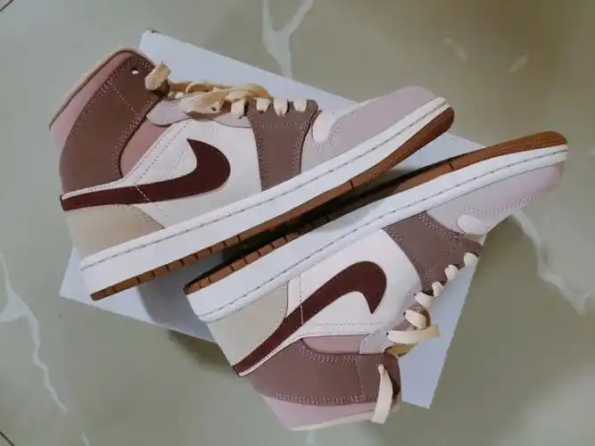 红豆奶茶aj适合秋冬季