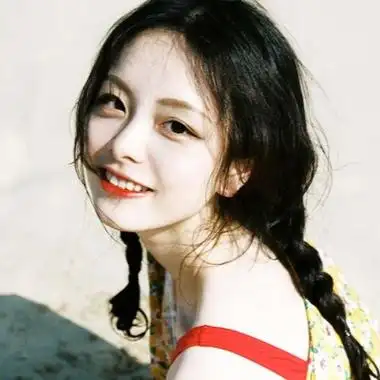 阳光爱笑开朗女生头像可爱好看爱笑的女生