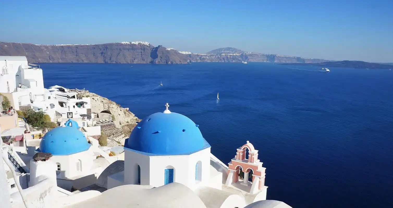 爱琴海# 爱琴海风景如画 每当货轮航行在爱琴海时,就会欣赏到爱琴海