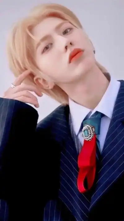 蔡徐坤ikun 手机壁纸/锁屏壁纸/聊天背景图明星壁纸/wallpaper/拼接