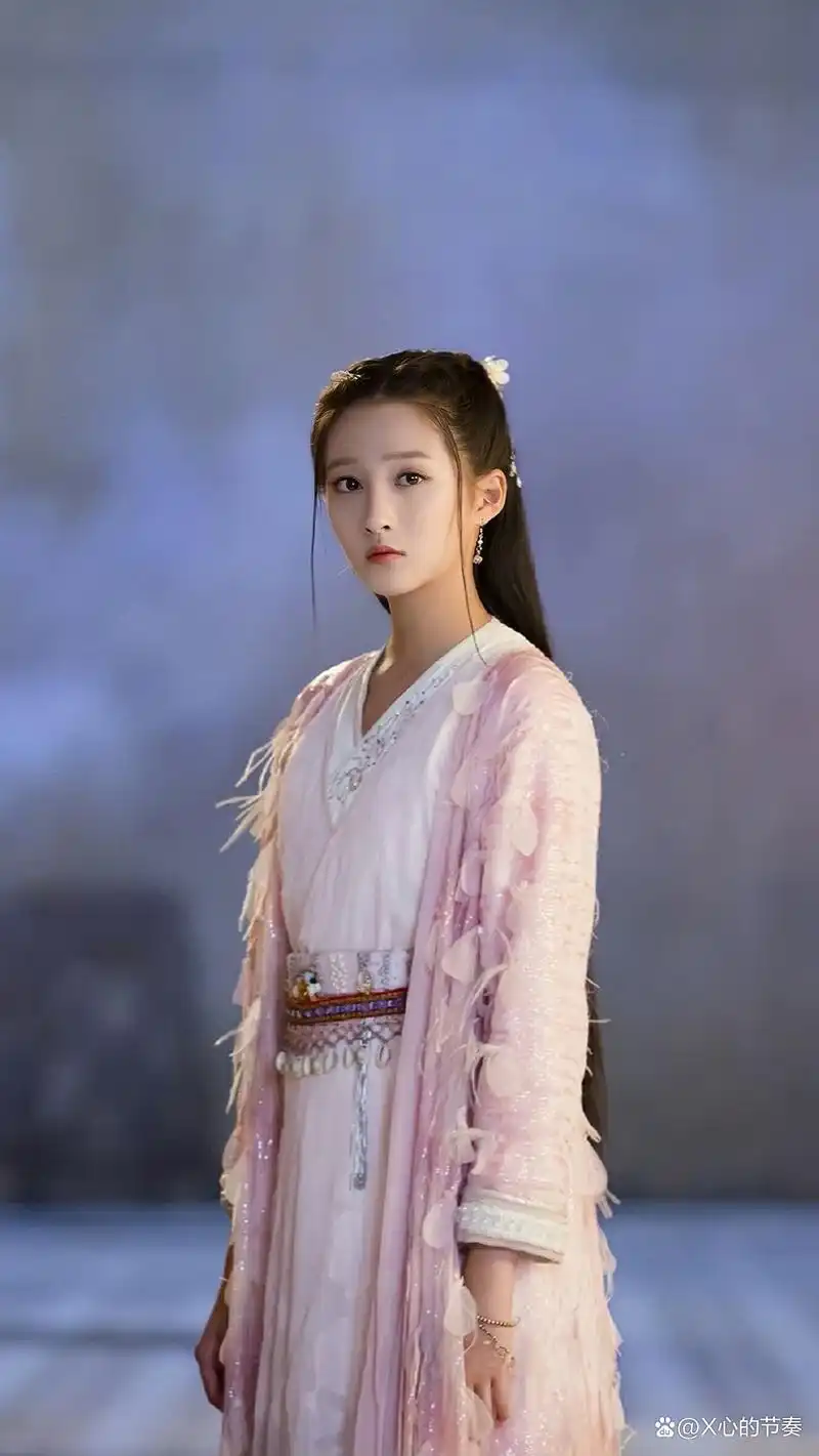 关晓彤高清古装照