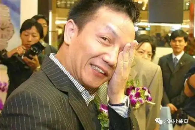 转发:上海震荡|一夜间,东方卫视六大主持人被集体"封杀"!