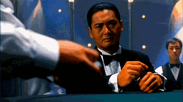 《赌神》开创香港赌片潮流的经典,尤其是影片中的发哥自带音效的出场